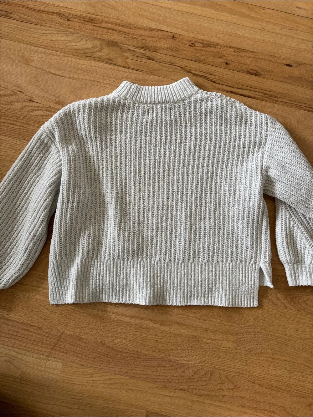 Old Navy Cream Knit Cropped Sweater